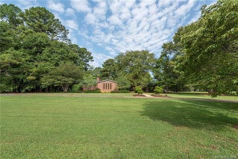 1328 Royida Dr, Lancaster, SC 29720 photo 1