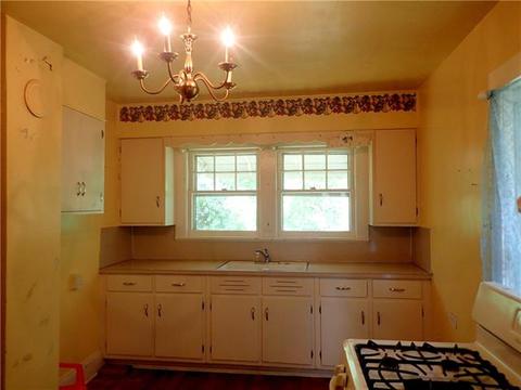 111 Cascade St, Morganton, NC 28655 photo 3