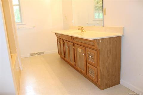 176 Heathergate Ln, Stanley, NC 28164 photo 33