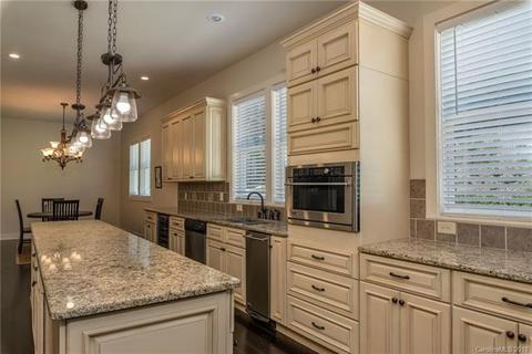 641 Laurel Heights Ln, Tryon, NC 28782 photo 7