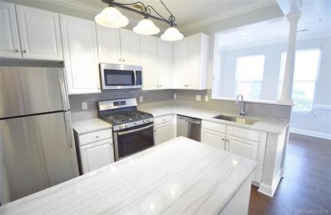 558 E 9th St, Charlotte, NC 28202 photo 1