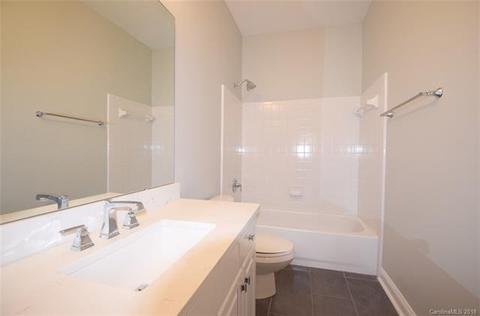 558 E 9th St, Charlotte, NC 28202 photo 9