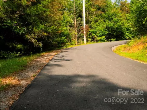 000 Buster 6 Dr #6, Waynesville, NC 28786