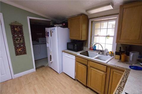 356 Gordon Rd, Saluda, NC 28773 photo 7