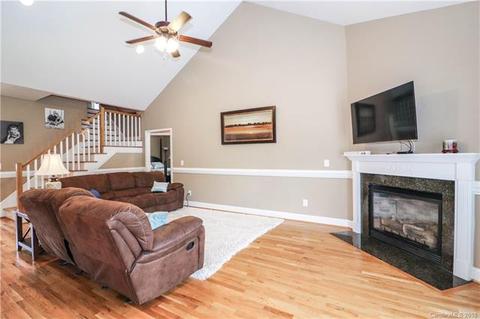 185 11th Street Pl, Conover, NC 28613 photo 8