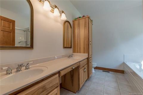 661 Henderson Rd, Tryon, NC 28782 photo 16