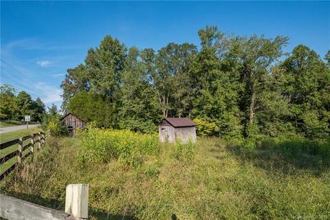 661 Henderson Rd, Tryon, NC 28782 photo 32