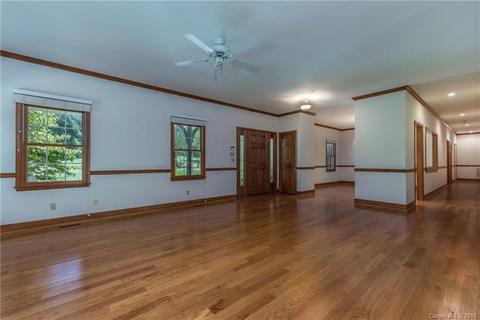 661 Henderson Rd, Tryon, NC 28782 photo 7