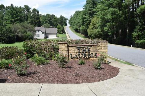 3946 Stadler Dr, Conover, NC 28613 photo 2