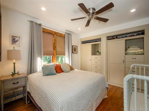 37 Willow St, Clyde, NC 28721 photo 11