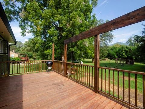 37 Willow St, Clyde, NC 28721 photo 15