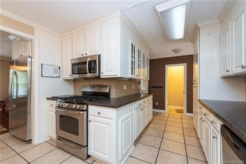 1010 Meadow Dr, Lancaster, SC 29720 photo 12
