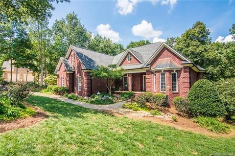 11768 Hidden Forest Ln, Davidson, NC 28036 photo 1