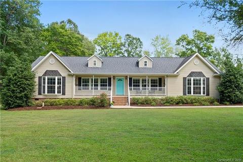 2481 Golf Course Rd, Lancaster, SC 29720 photo 1