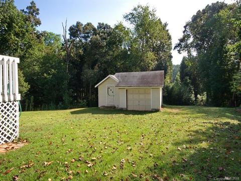 34 Pine Tree Dr, Candler, NC 28715 photo 17
