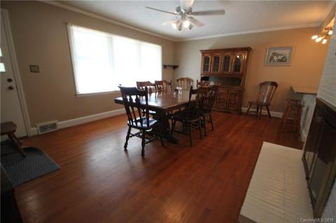 111 E Buckoak St, Stanley, NC 28164 photo 2