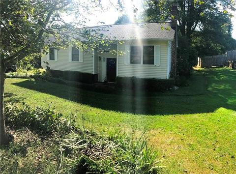 1861 36th St, Hickory, NC 28601 photo 1