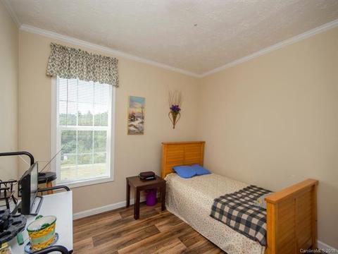 71 Crowdog Trl, Mars Hill, NC 28754 photo 12