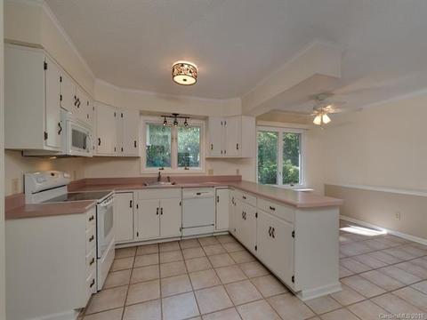 35 Paddock Ln, Tryon, NC 28782 photo 17