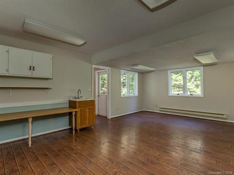 35 Paddock Ln, Tryon, NC 28782 photo 27