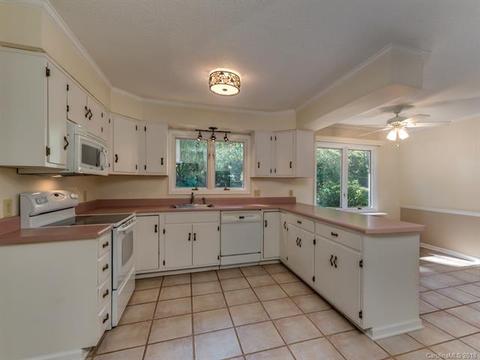 35 Paddock Ln, Tryon, NC 28782 photo 18