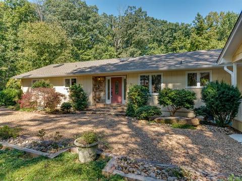 35 Paddock Ln, Tryon, NC 28782 photo 1