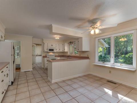 35 Paddock Ln, Tryon, NC 28782 photo 20