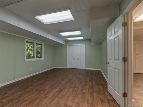 35 Paddock Ln, Tryon, NC 28782 photo 22