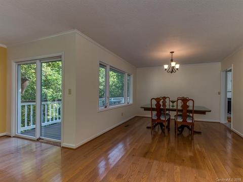35 Paddock Ln, Tryon, NC 28782 photo 2