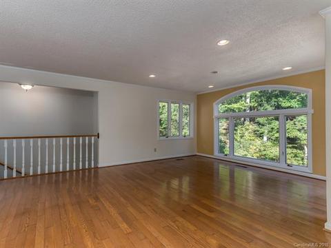 35 Paddock Ln, Tryon, NC 28782 photo 10