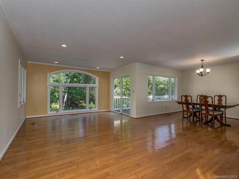 35 Paddock Ln, Tryon, NC 28782 photo 9