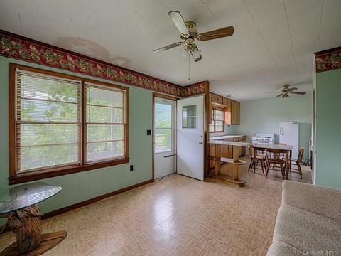 736 Roy Tritt Rd, Cullowhee, NC 28723 photo 3