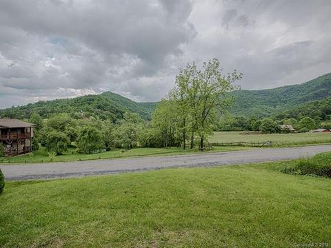736 Roy Tritt Rd, Cullowhee, NC 28723 photo 2