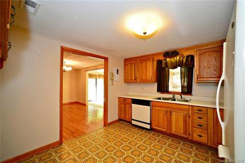 291 Dillardtown Rd, Sylva, NC 28779 photo 23