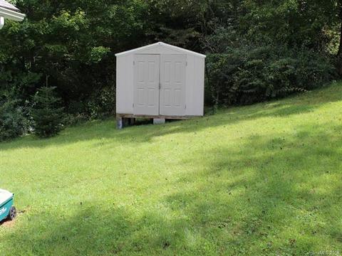 205 Hemlock Rd, Spruce Pine, NC 28777 photo 6