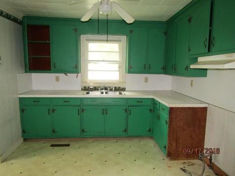 722 E D St, Newton, NC 28658 photo 11