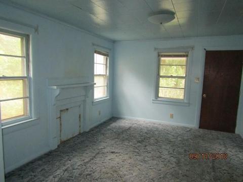 722 E D St, Newton, NC 28658 photo 15