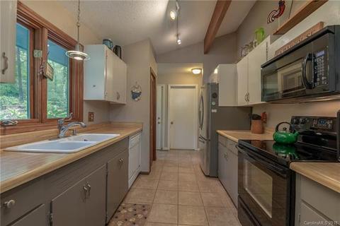 1235 Braewick Rd, Tryon, NC 28782 photo 6