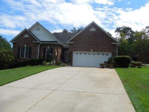 1950 Bear Paw, Hickory, NC 28602 photo 1