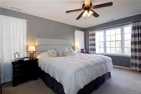69 E Danbury Ln, Brevard, NC 28712 photo 9