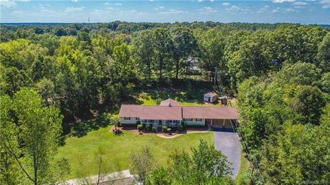 717 Pilgrim Forest Dr, Monroe, NC 28110 photo 2