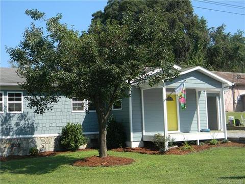 70 Circle Dr, Marion, NC 28752 photo 2