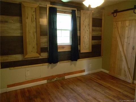 70 Circle Dr, Marion, NC 28752 photo 12