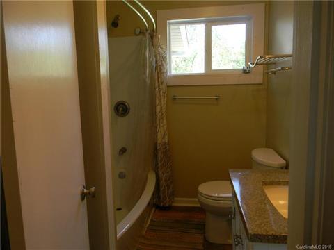 70 Circle Dr, Marion, NC 28752 photo 16