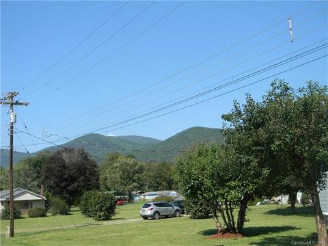 70 Circle Dr, Marion, NC 28752 photo 3