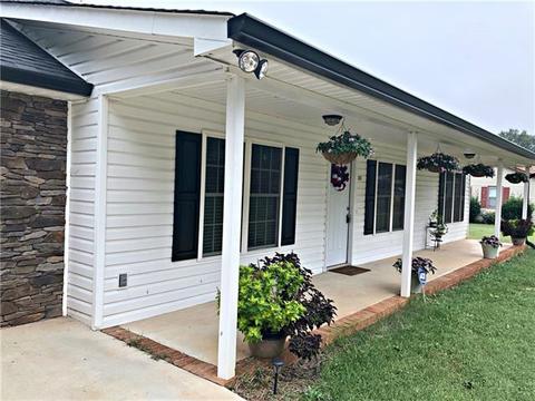 2691 Cedar St, Conover, NC 28613 photo 2