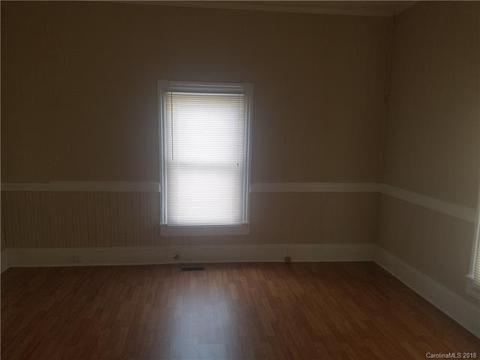 121 11th St, Salisbury, NC 28144 photo 4