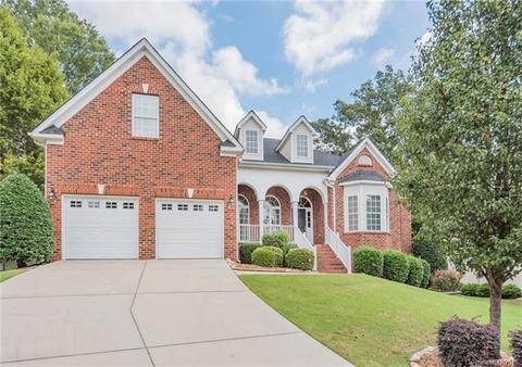 313 Forest Walk Ln, Fort Mill, SC 29708 photo 1