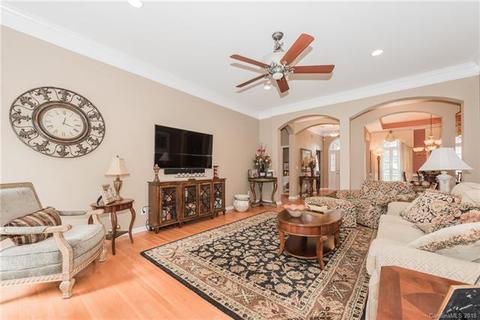 313 Forest Walk Ln, Fort Mill, SC 29708 photo 8