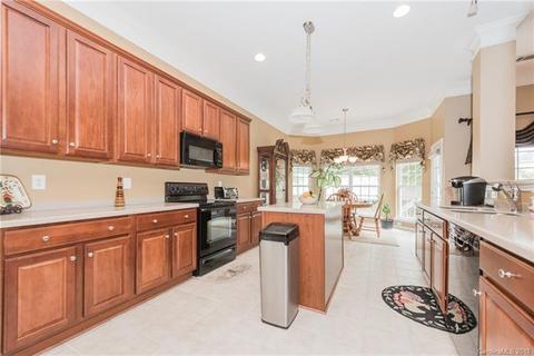 313 Forest Walk Ln, Fort Mill, SC 29708 photo 12